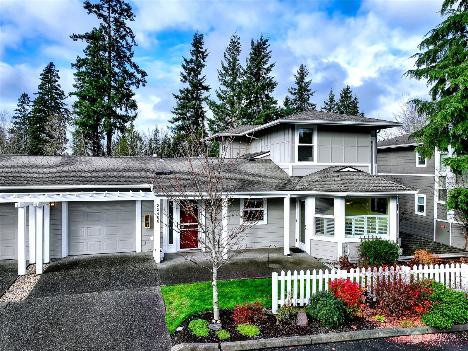 Property Photo:  22488 SE 37th Terrace 2337  WA 98029 
