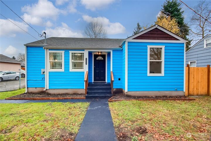 2 bed home for sale 5408 E Portland Avenue, WA 98404