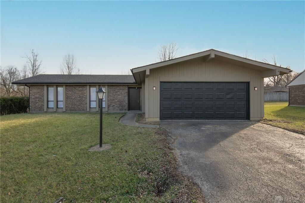 Property Photo:  7620 Tuscola Drive  OH 45426 