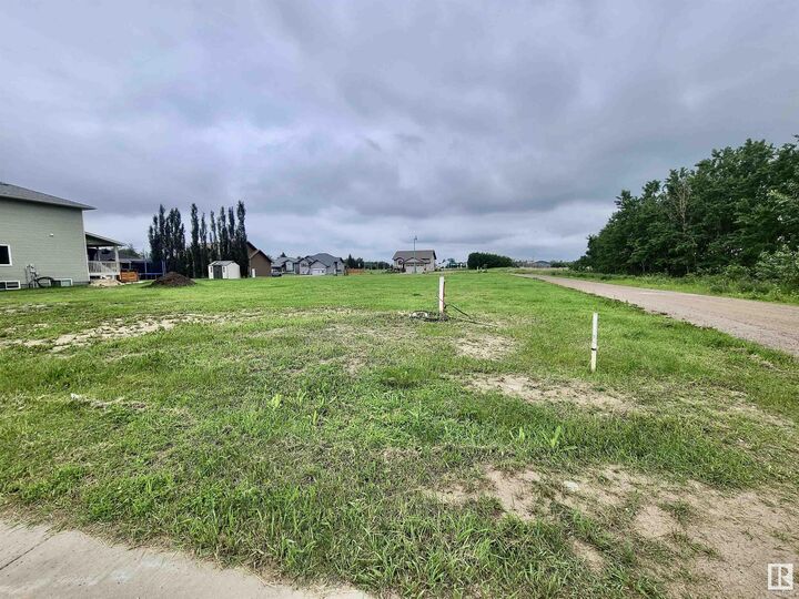Property Photo:  5721 53 Avenue  AB T0A 3A1 