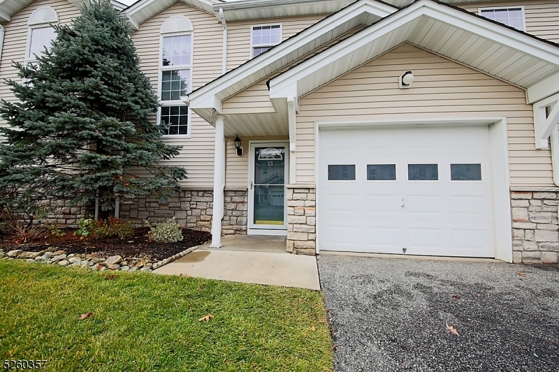 Property Photo:  13 Ferndale Ln  NJ 07419 