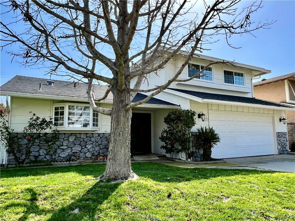 Property Photo:  9422 Nantucket Drive  CA 92646 