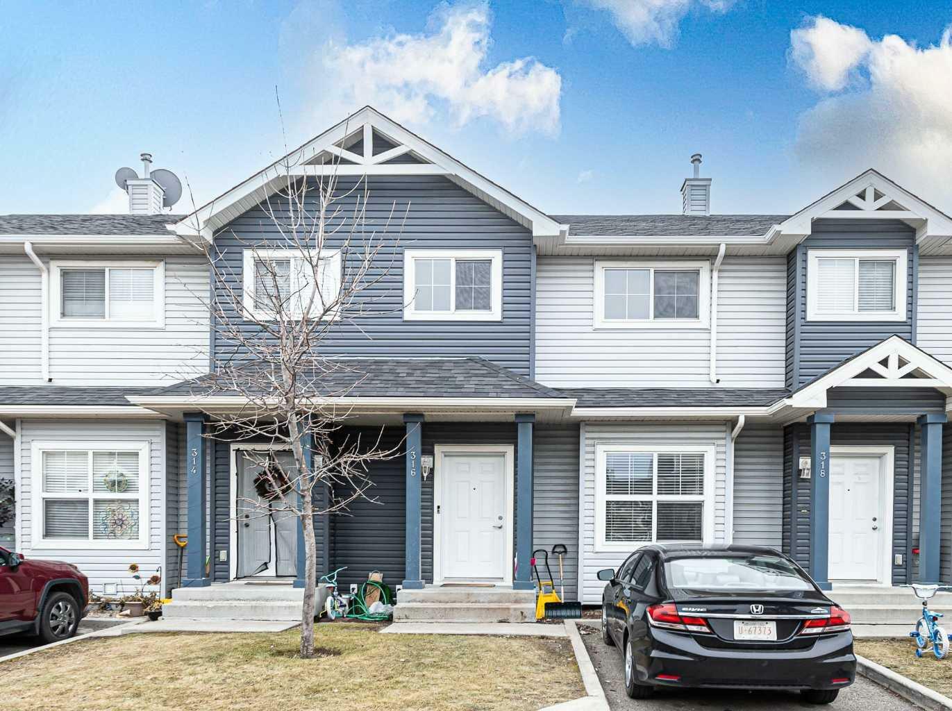 Property Photo: 111 Tarawood Lane NE 316 AB T3J 0G8
