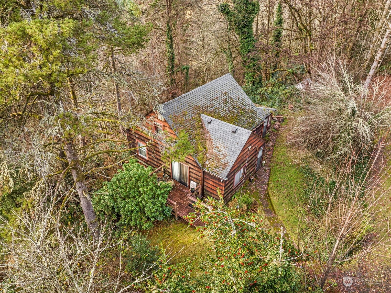 Property Photo:  415 Finn Hall Road  WA 98674 