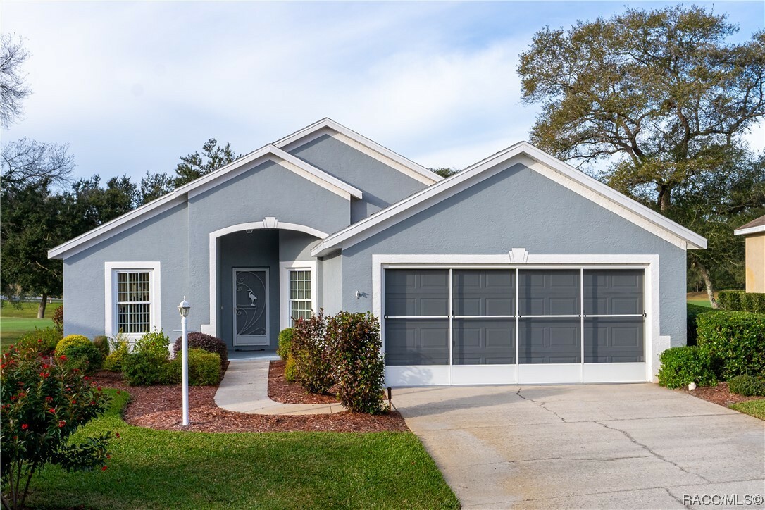 Property Photo:  589 W Hillwood Path  FL 34465 