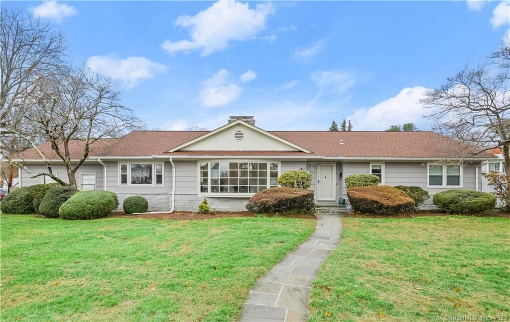 Property Photo:  415 Brooklawn Avenue  CT 06825 