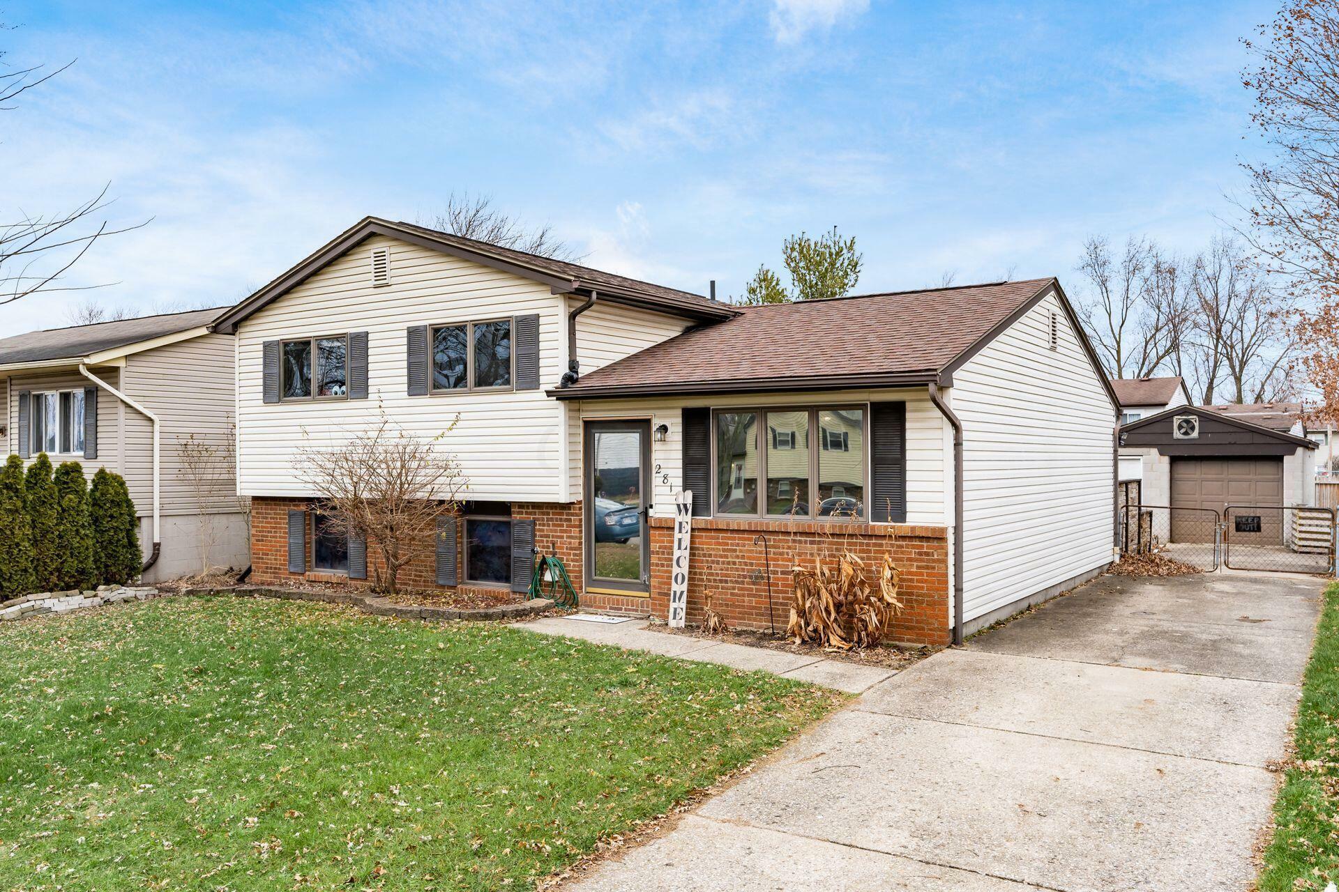 Property Photo:  2818 Palisades Avenue  OH 43207 