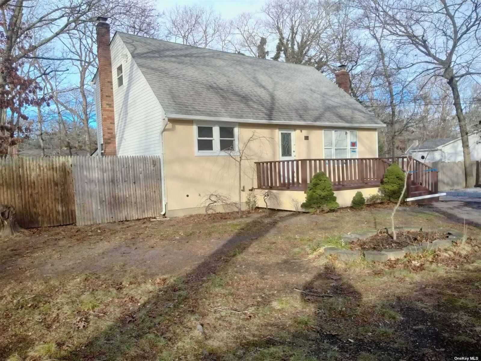 House for sale in Mastic 41 Eleanor Avenue, Mastic, NY 11950