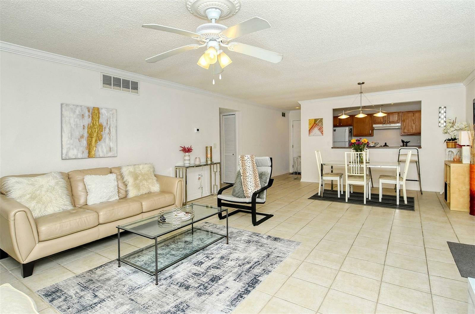 Property Photo:  1877 Toucan Way 400  FL 34232 