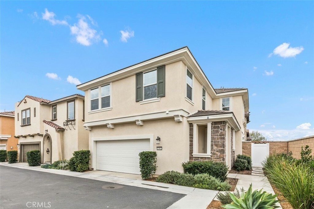 Property Photo:  13912 Blossom Way  CA 92880 