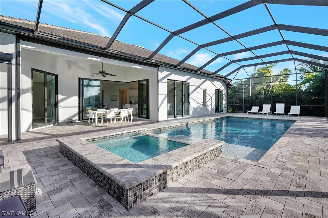 Property Photo: 3914 SW 27th Avenue FL 33914