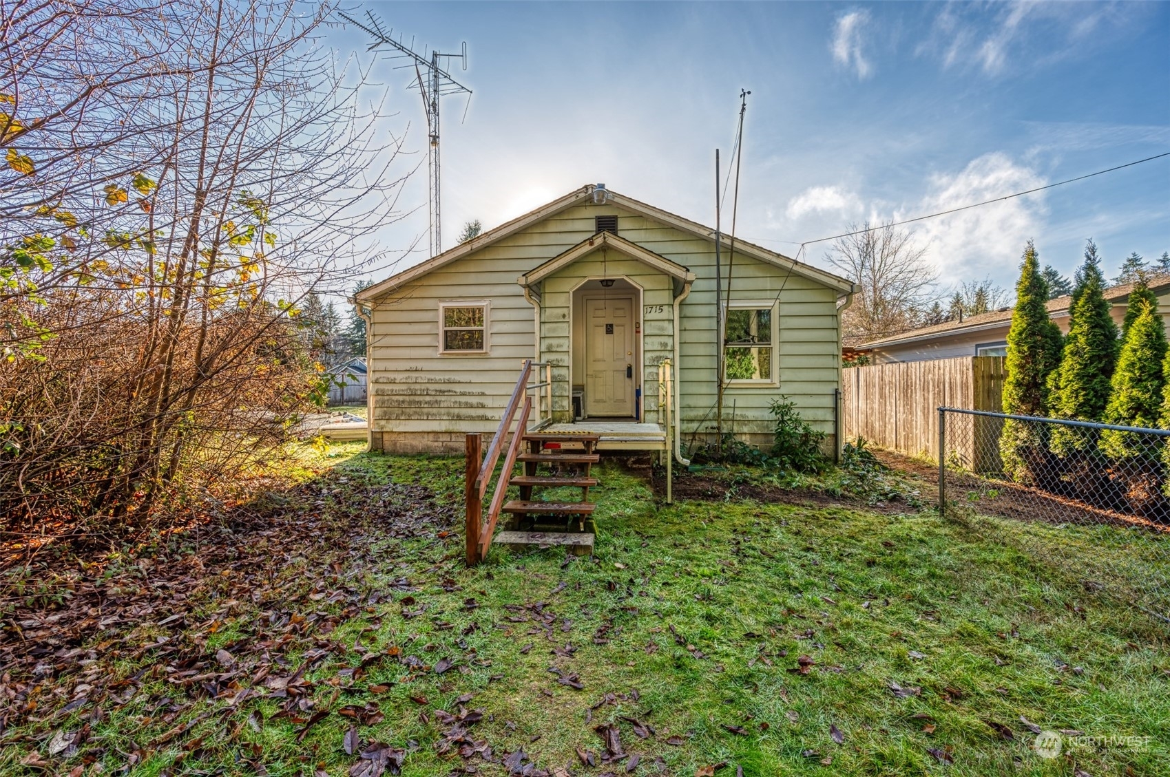 Property Photo:  1715 11th Avenue SW  WA 98502 