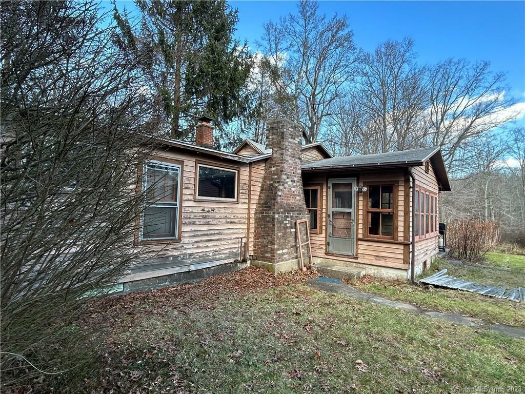 Property Photo:  141 Route 81  CT 06419 