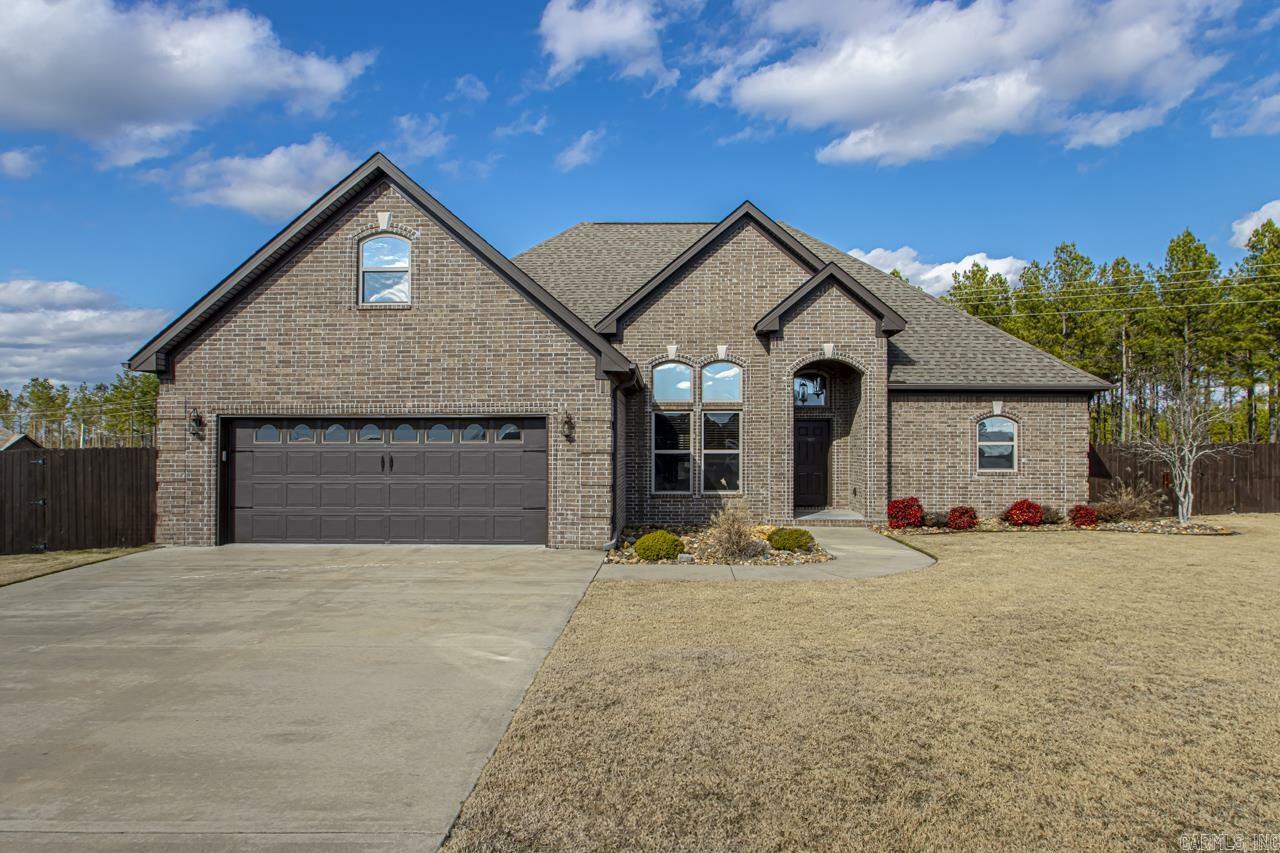 Property Photo:  7 Edge Brooke Cove  AR 72150 