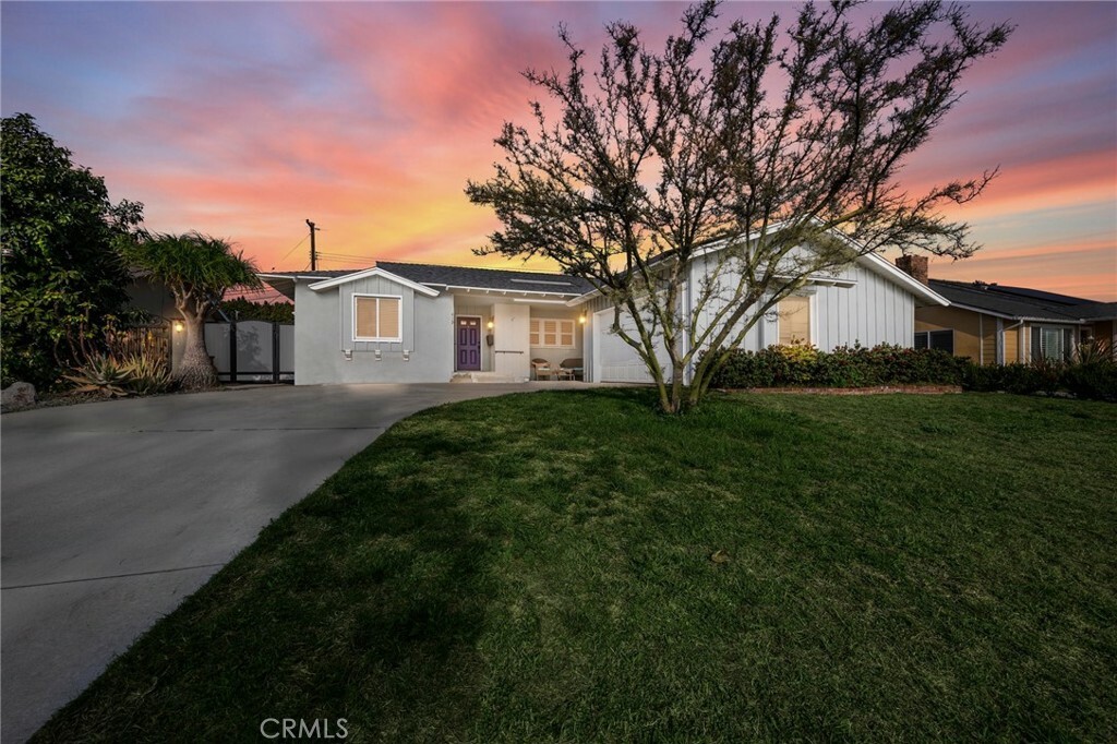 Property Photo:  419 Ruby Drive  CA 92870 