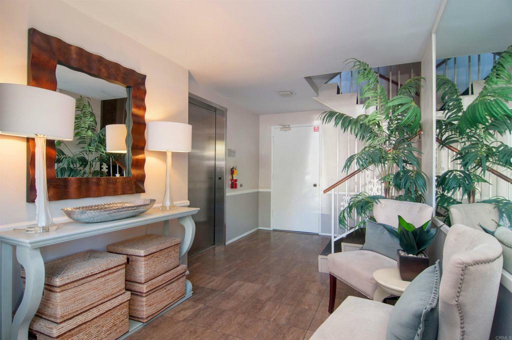 Property Photo: 1520 Ynez Pl CA 92118