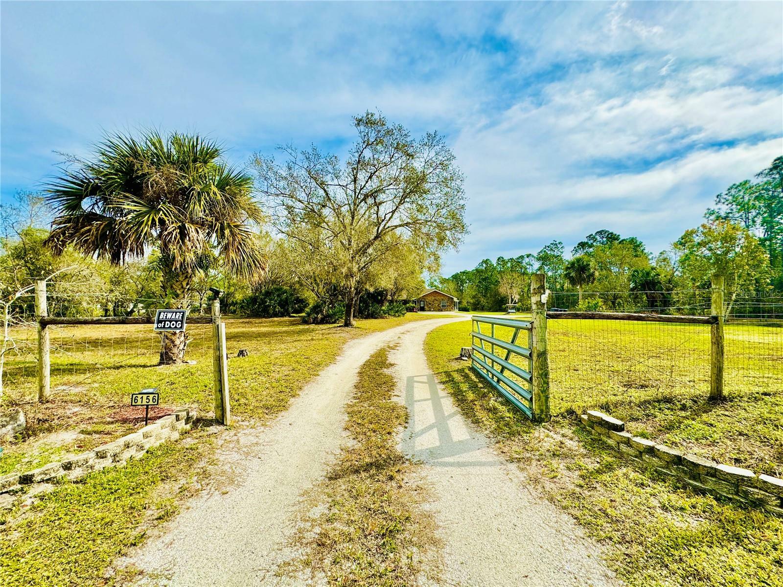 Property Photo: 6156 Tidwell Street FL 34291