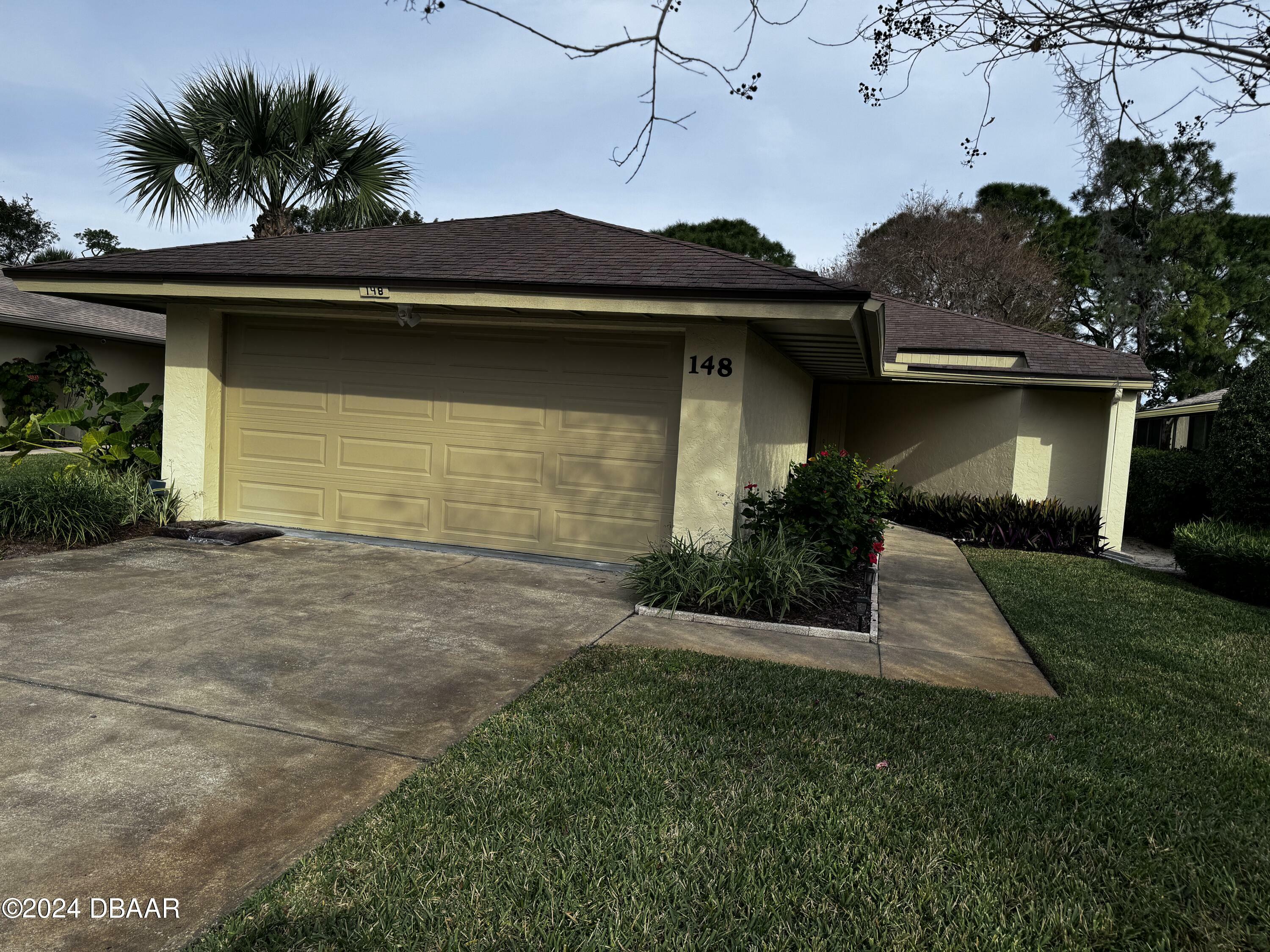 Property Photo:  148 Turnberry Circle  FL 32168 