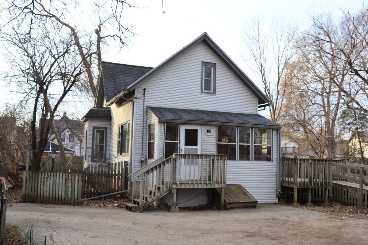 Property Photo:  500 Maple Ave A  WI 53186 
