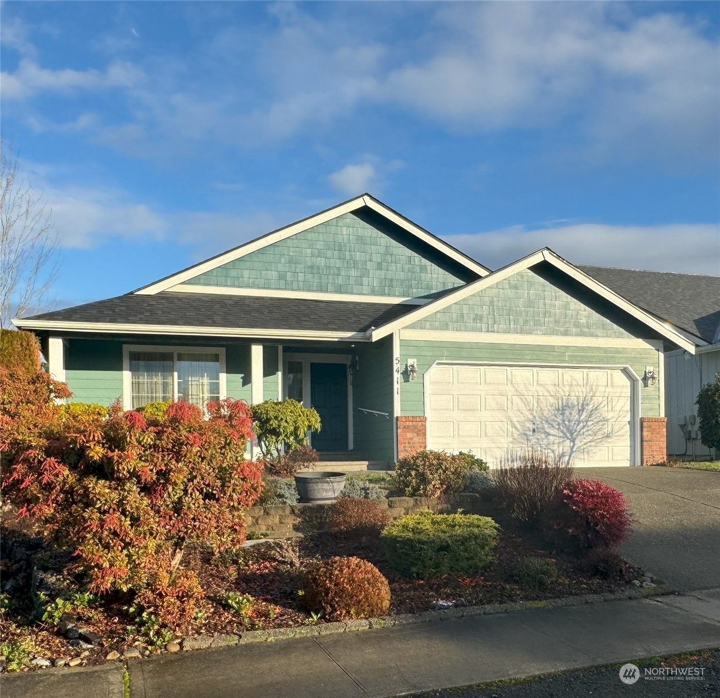 Property Photo:  5411 209th Street Street E  WA 98387 