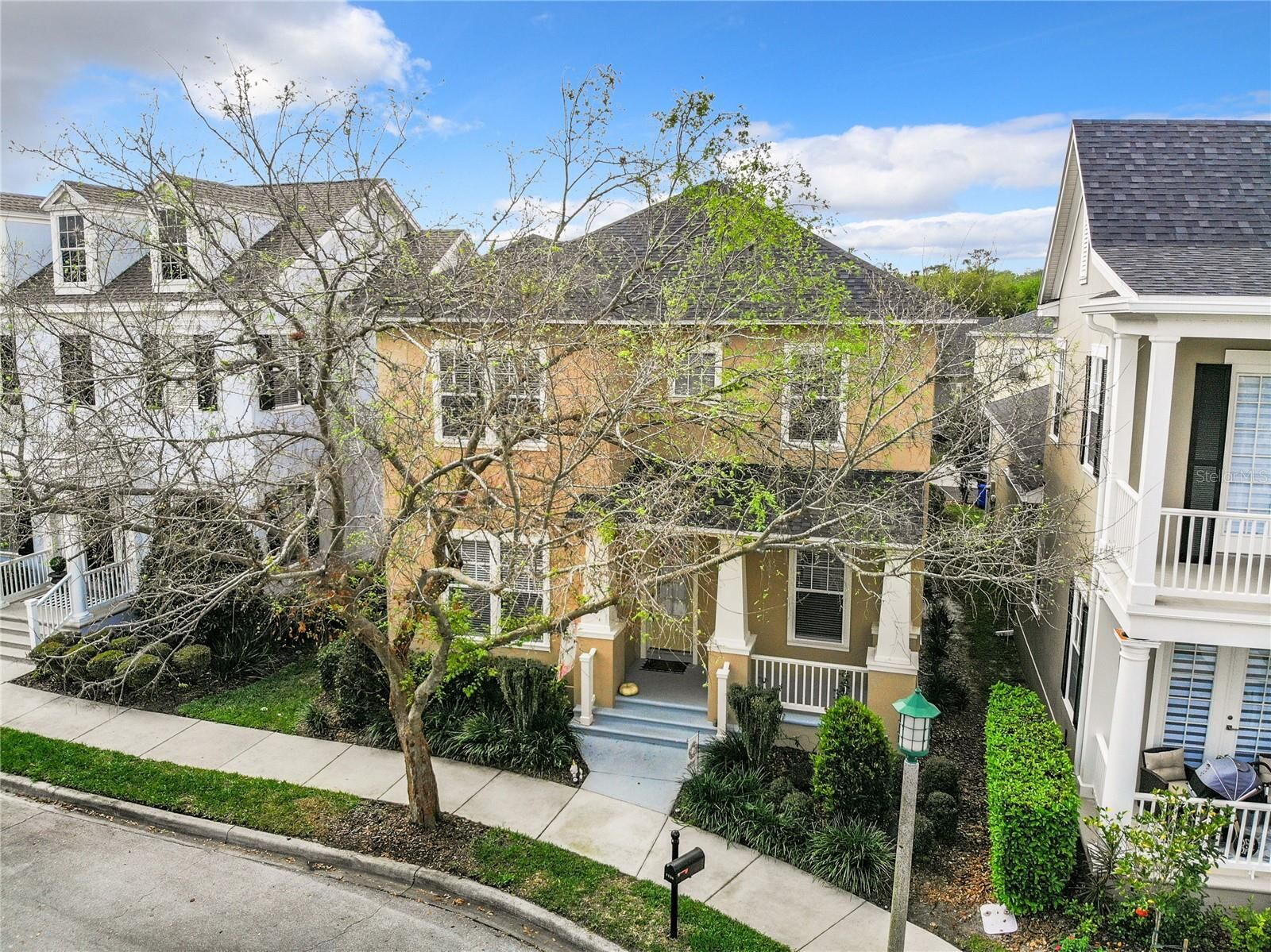 Property Photo:  1134 Tapestry Drive  FL 34747 