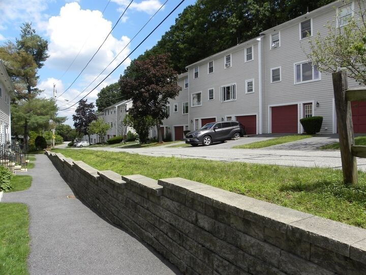 Property Photo: 110 Park Avenue West E-6 MA 01852