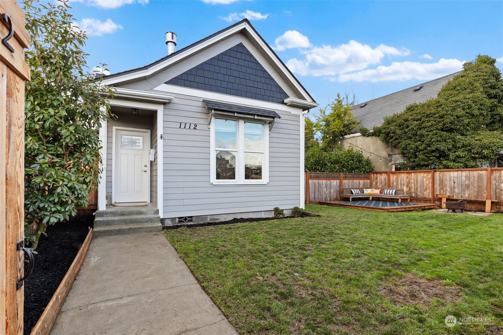 Property Photo:  1112 S Fife Street  WA 98405 