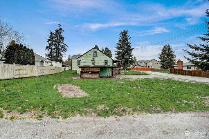 House for sale in Everett 2010 Lexington Avenue SE, Everett, WA 98203