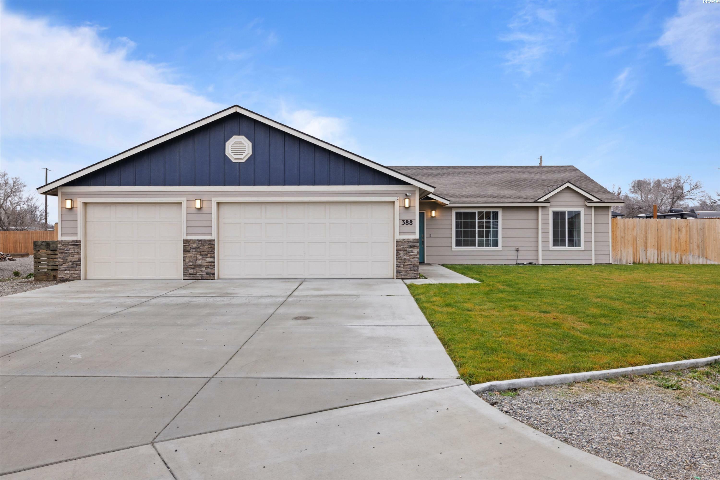 388 E 16th Ave  Kennewick WA 99337 photo