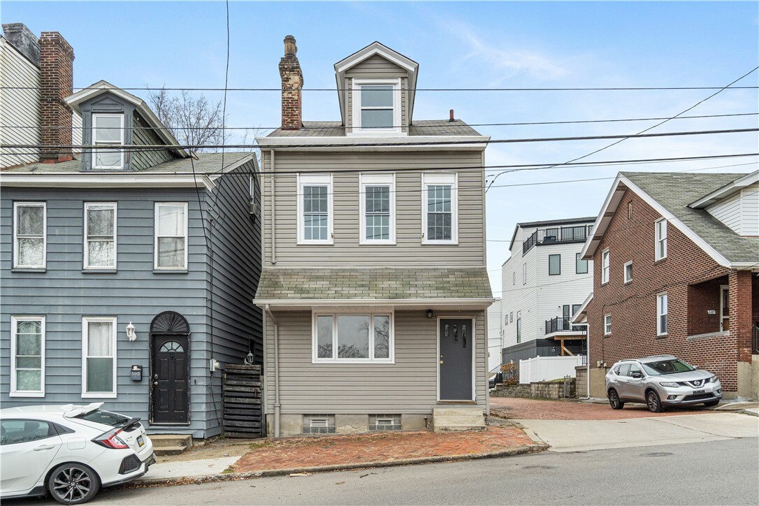 Property Photo: 5185 Stanton Avenue PA 15201