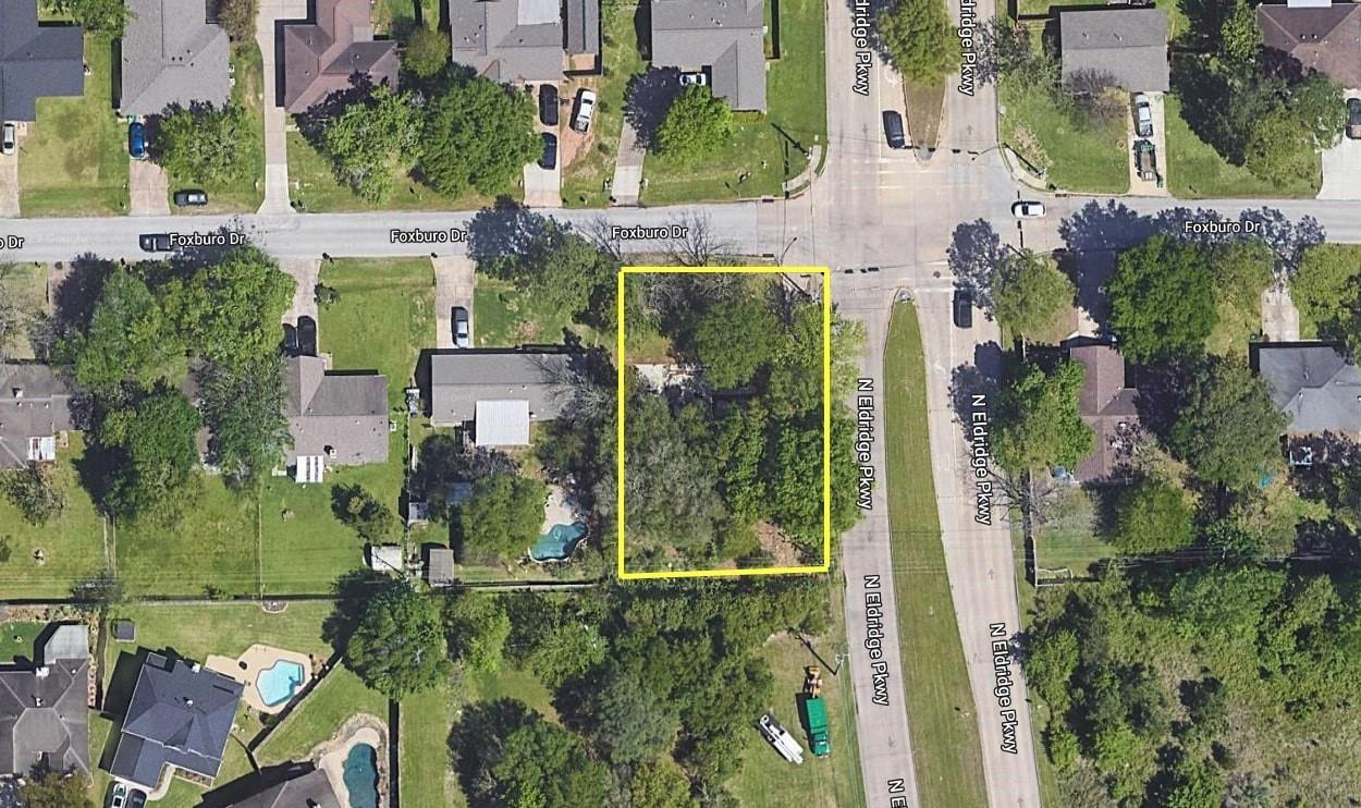 Property Photo: 12403 Foxburo Drive TX 77065