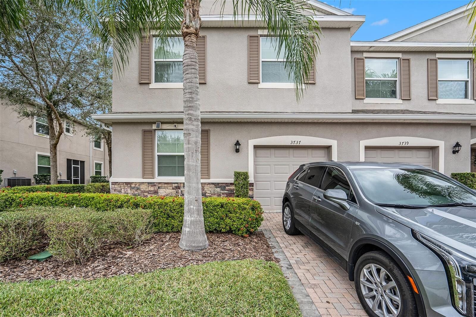 Property Photo:  3737 Silverlake Way  FL 33544 