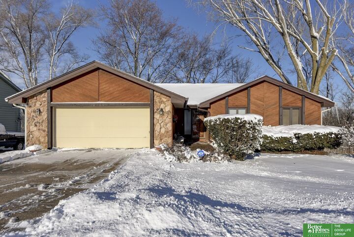 4 bed Bellevue home for sale 12720 S 38th Street, Bellevue, NE 68123