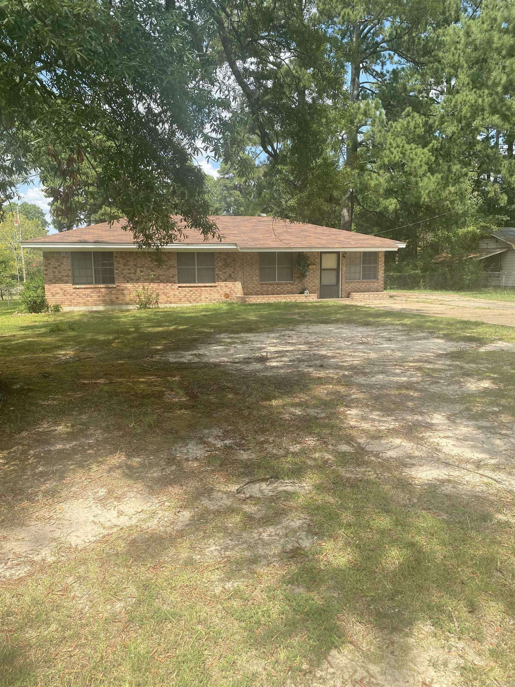 Property Photo:  1026 West Monroe  AR 71753 