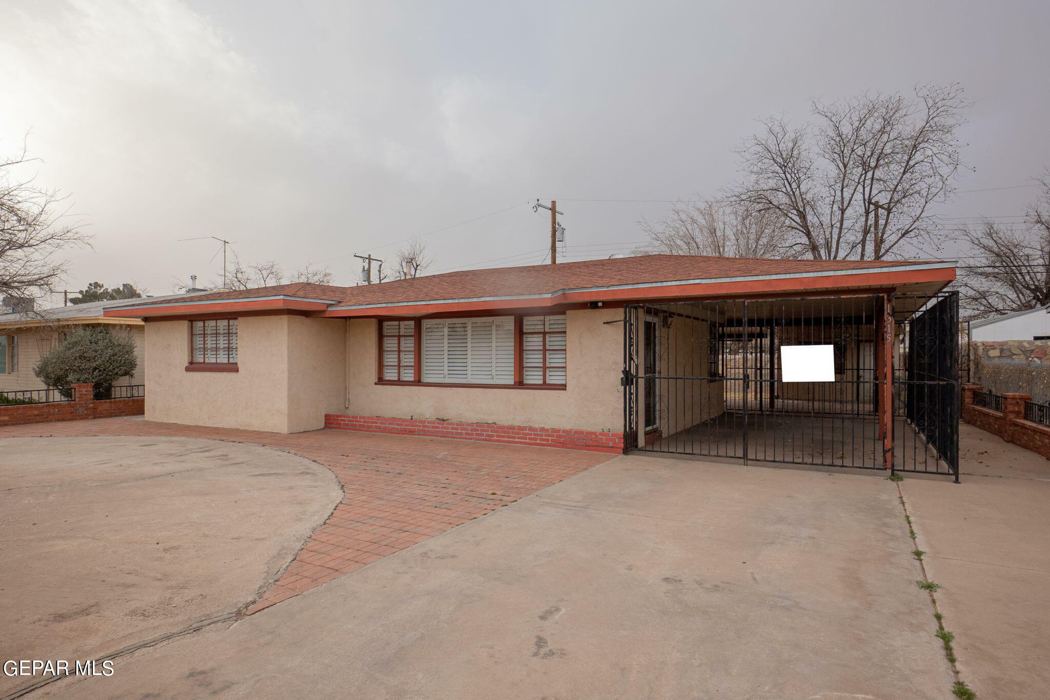 Property Photo: 1315 Idlewilde Drive TX 79925