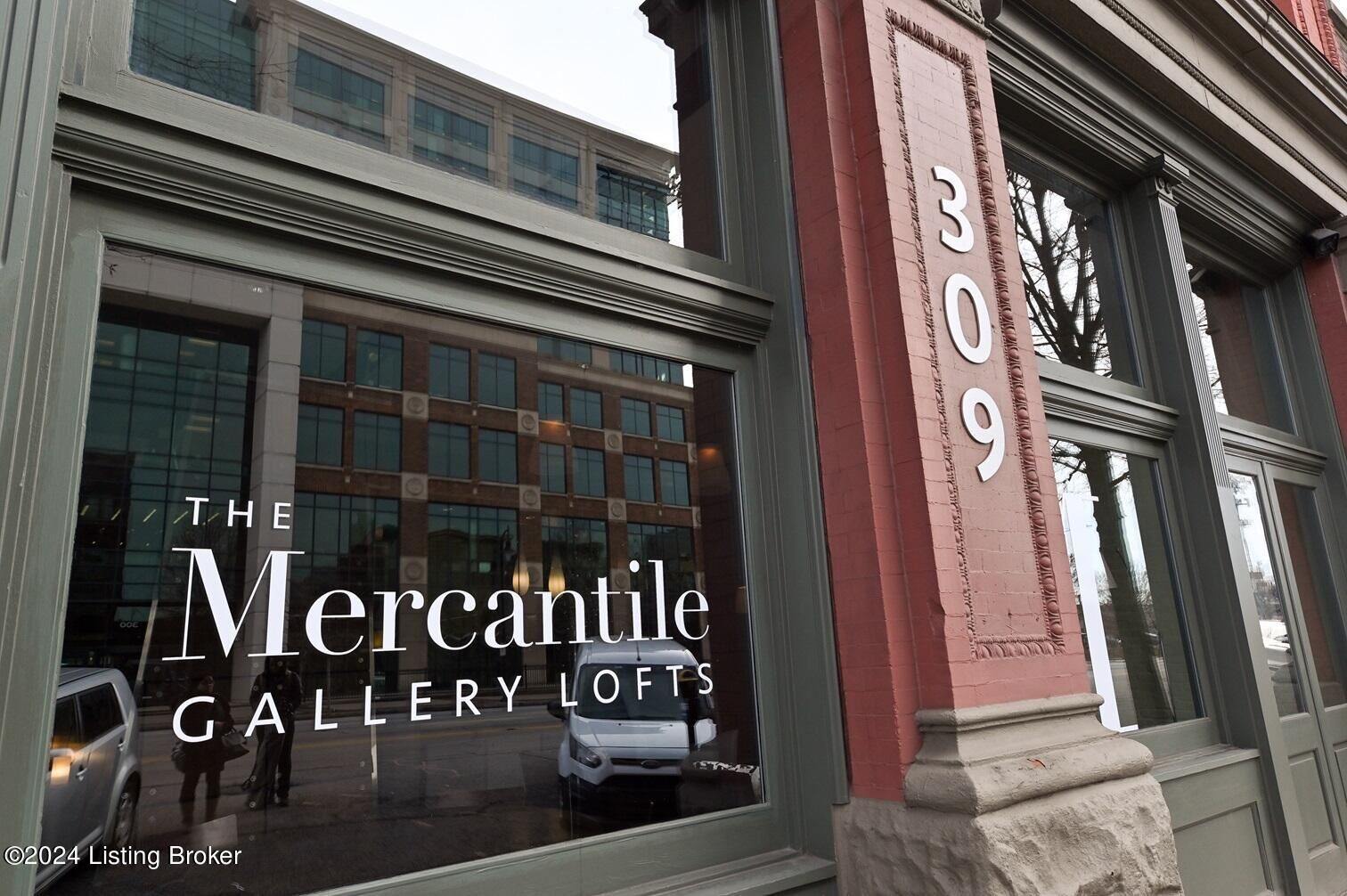 Property Photo: 309 E Market St 213 KY 40202