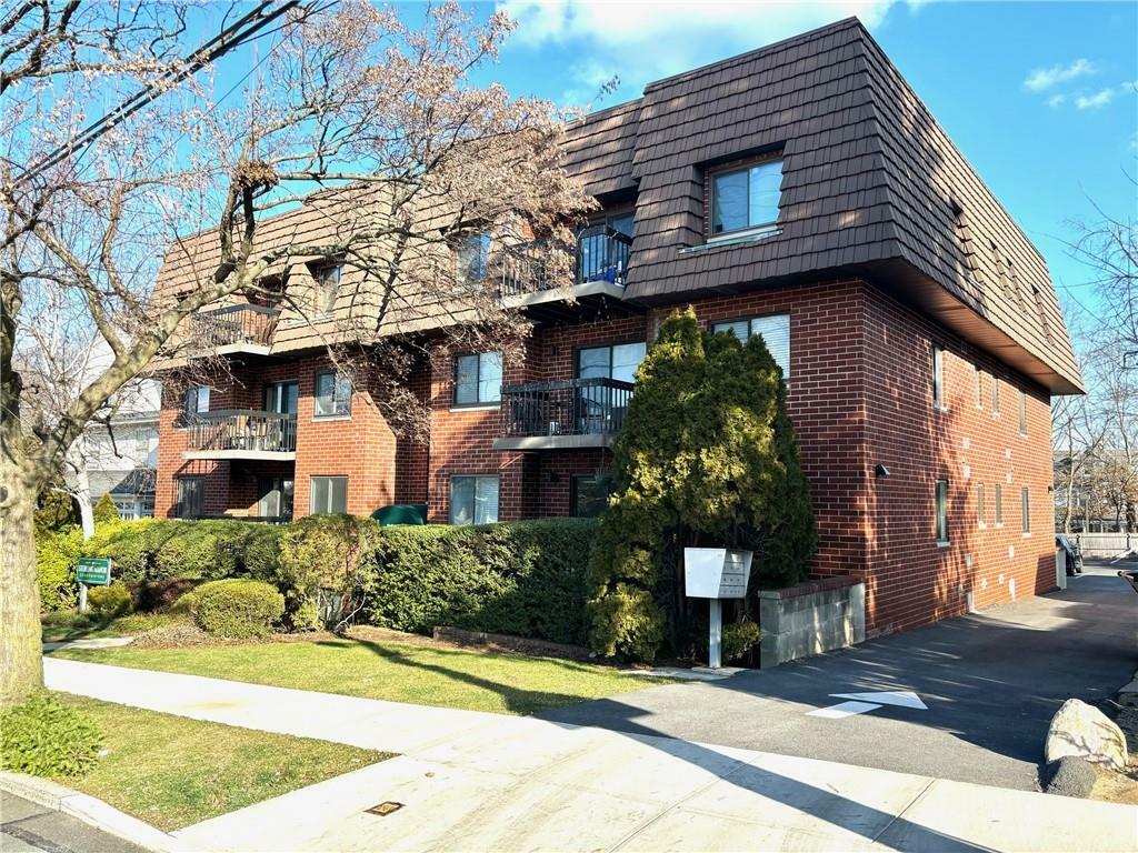 39 Sterling Avenue 13B  White Plains NY 10606 photo