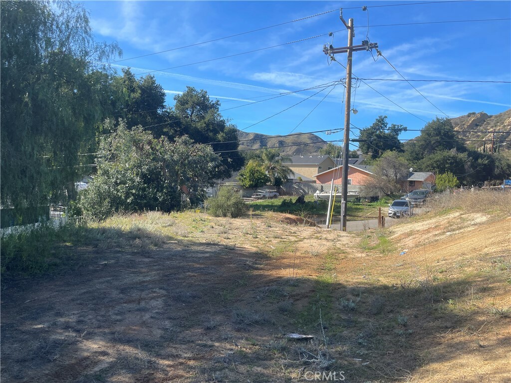 Property Photo:  29120 Val Verde  CA 91384 