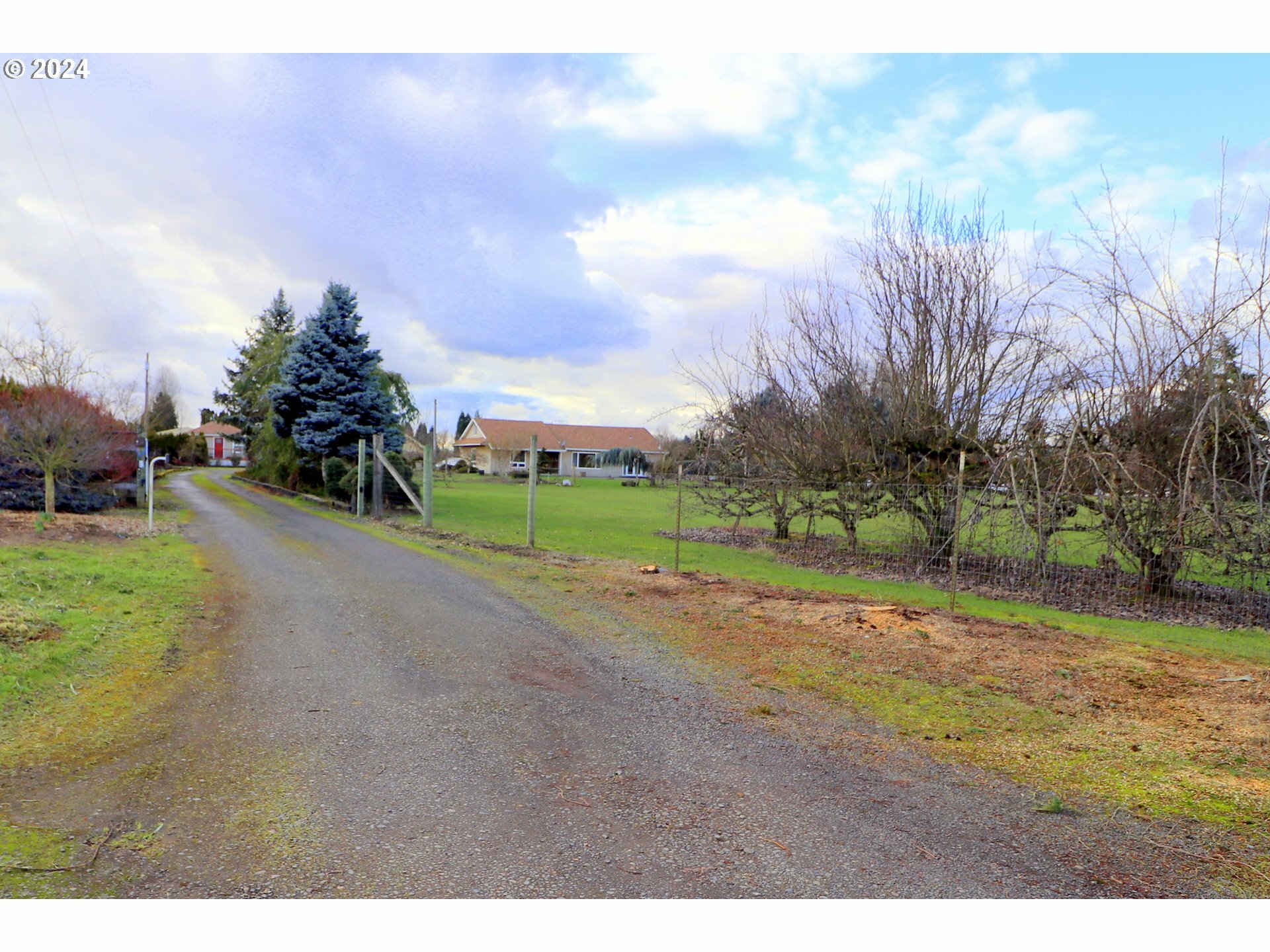 Property Photo:  30251 S Stuwe Rd  OR 97013 