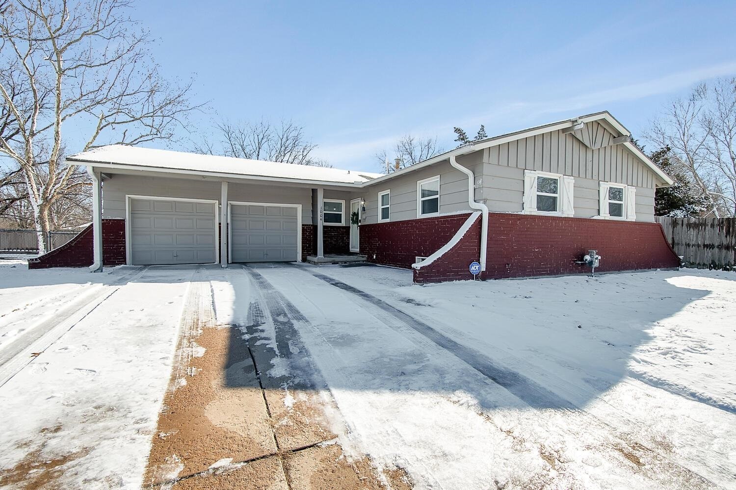 Property Photo:  1004 S Governeour Rd  KS 67207 