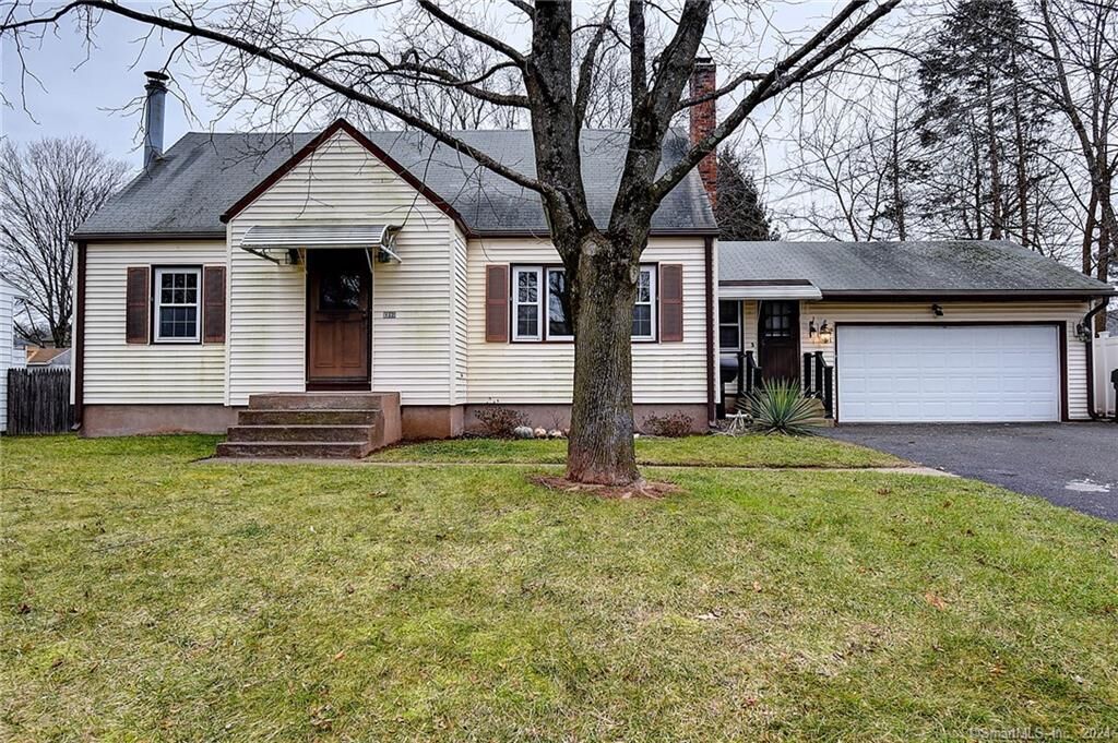 Property Photo:  12 Patricia Drive  CT 06118 