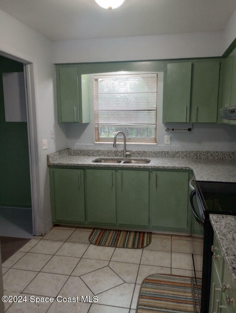 Property Photo: 604 Clarewood Boulevard FL 32796