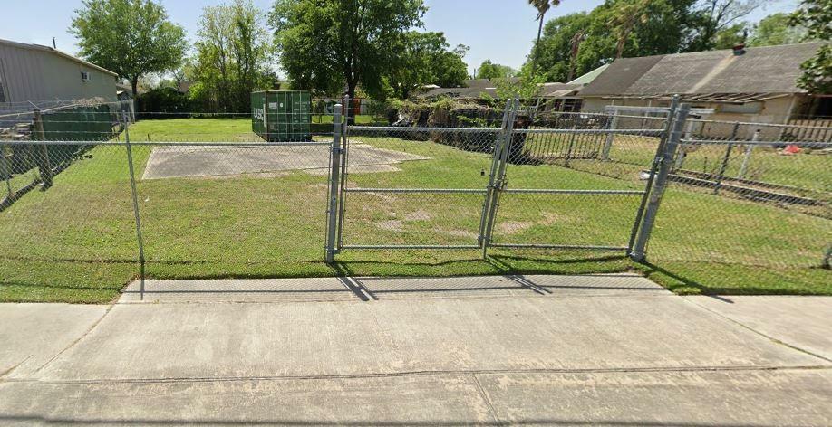 Property Photo:  7222 Market Street  TX 77020 