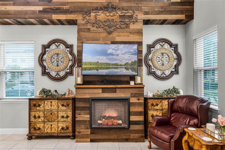 Property Photo: 9640 Amber Chestnut Way FL 34787