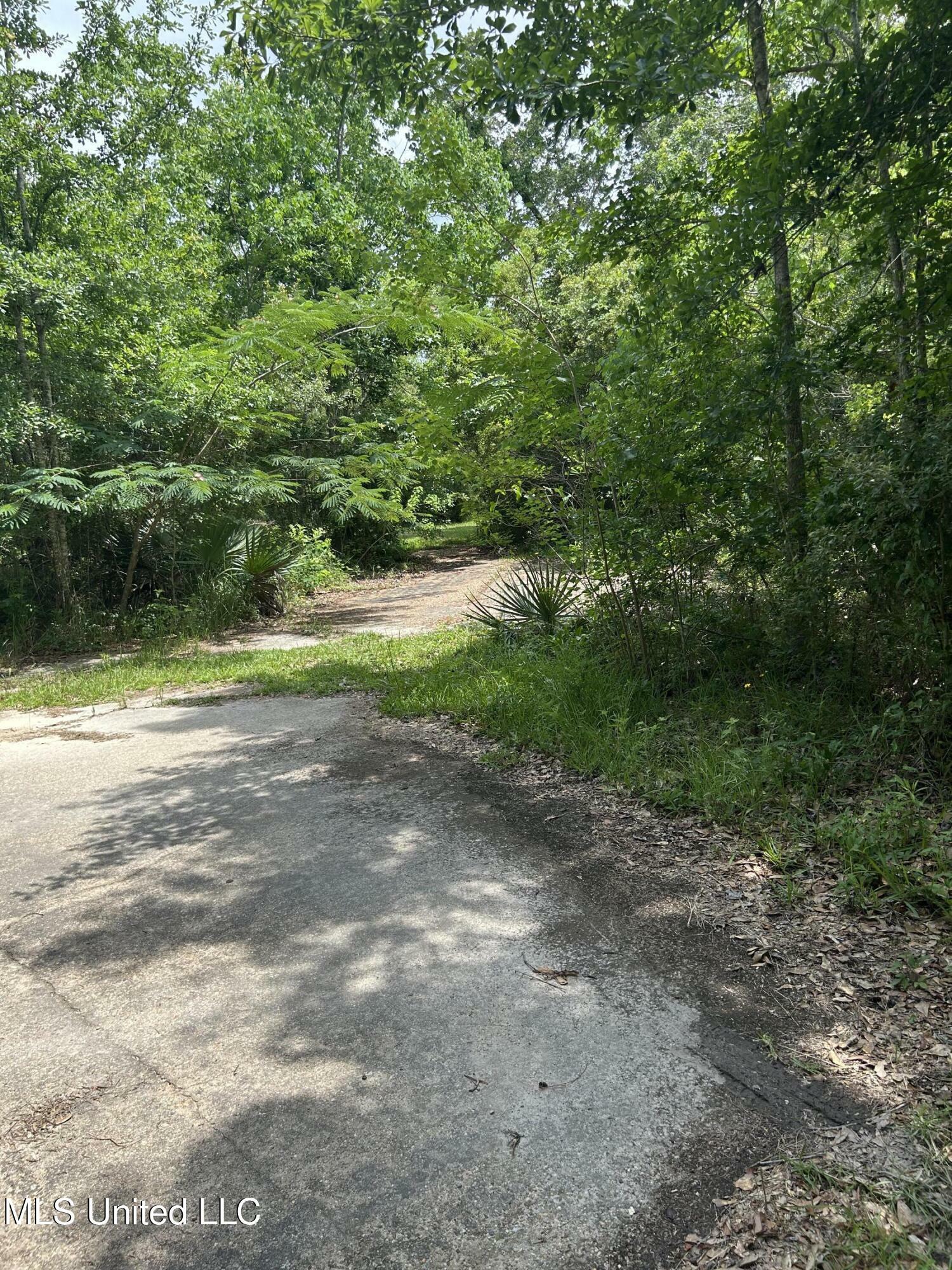 Property Photo:  2030 Miller Street  MS 39520 