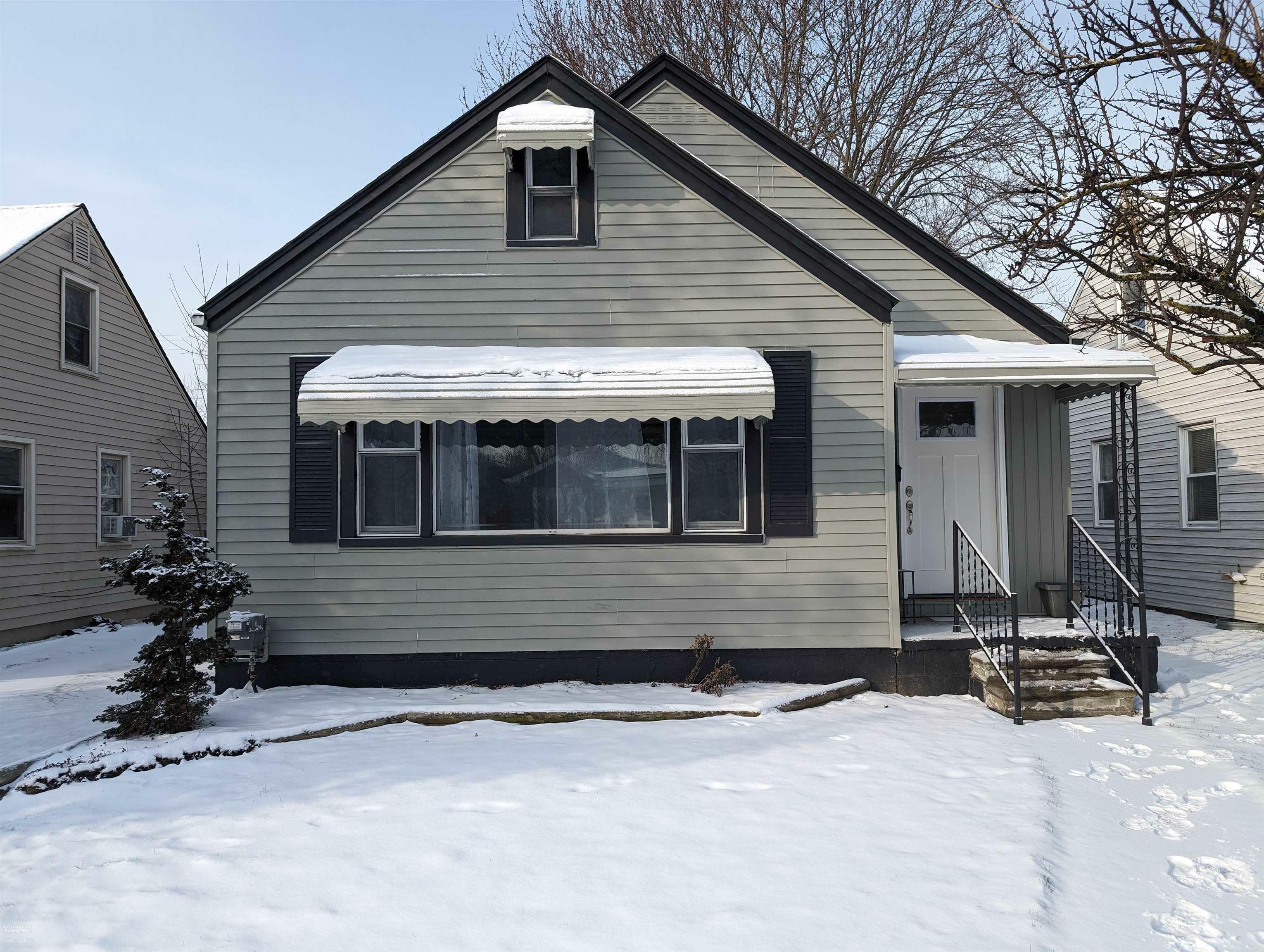 Property Photo:  27863 Garfield  MI 48066 