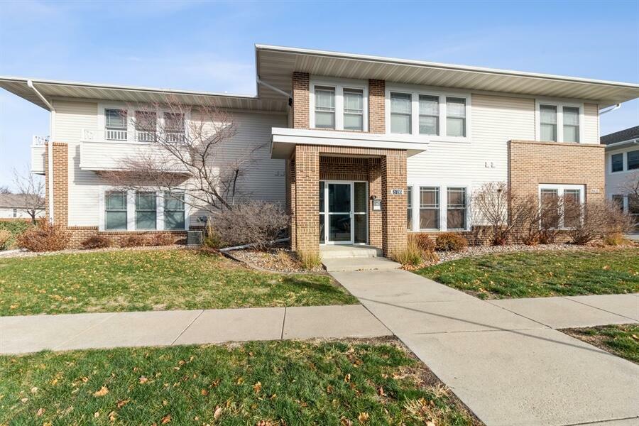 2435 Aspen Road 104  Ames IA 50010 photo