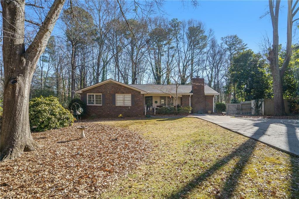 Property Photo:  221 Pinetree Circle  GA 30009 