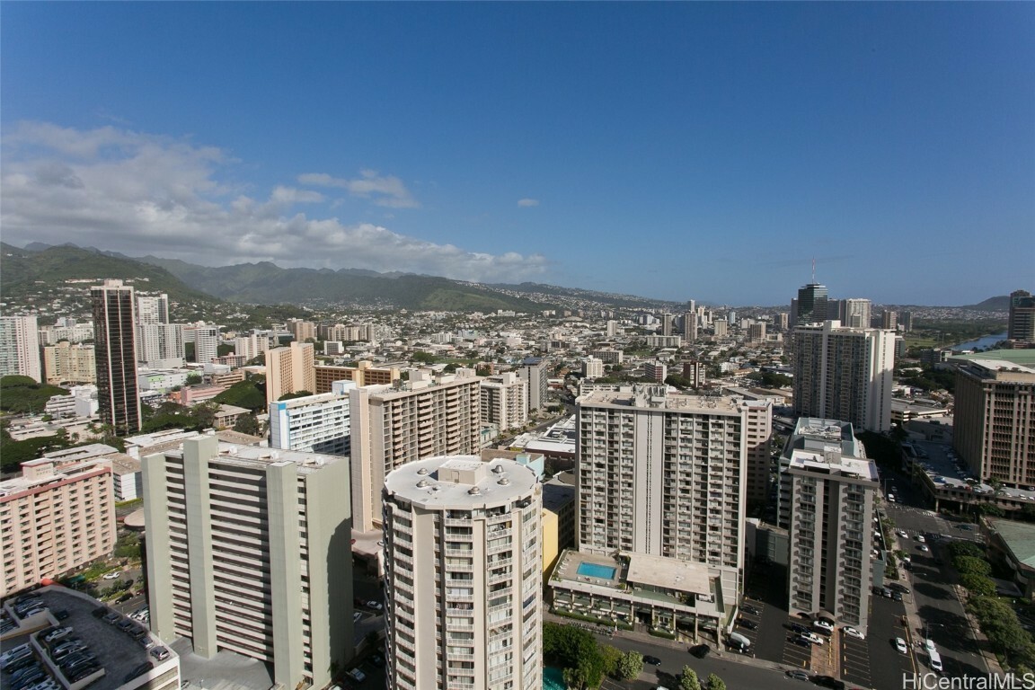 Property Photo:  629 Keeaumoku Street 3103  HI 96814 