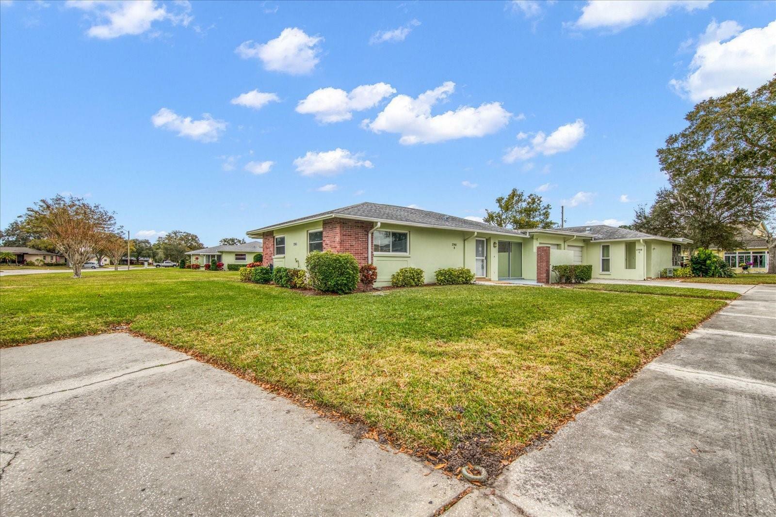 Property Photo:  2740 Whitebridge Drive B  FL 34684 